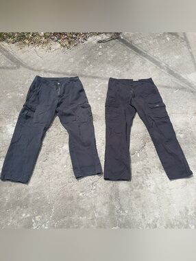 Lot of 2 Pairs of Wrangler Cargo Pants Mens 36x32 Black Relaxed Fit c7